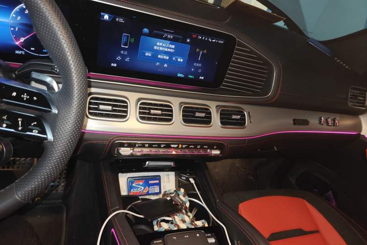 Used Mercedes-Benz GLE AMG 2024 AMG GLE 53 4MATIC+ Audio And AC Panel