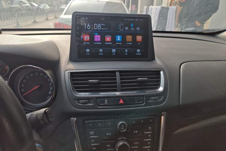 Used Buick Encore 2015 1.4T Automatic Two-Wheel Drive Urban Elite Version