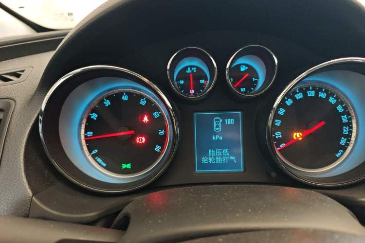 Used Buick Regal 2015 1.6T Leading Technology Model
