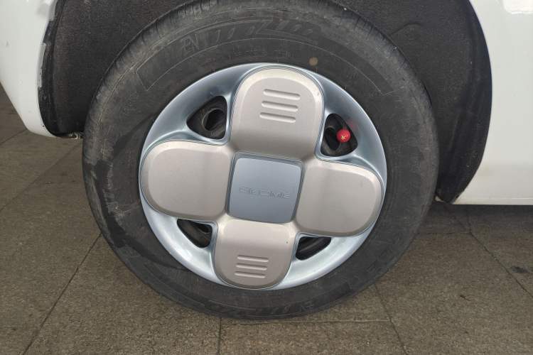 Used Geely Galaxy Panda 2024 Panda Mini 200km Endurance Bear
