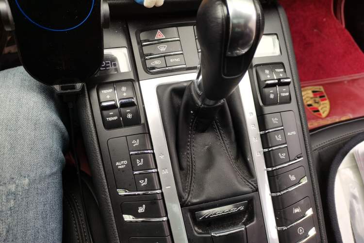 Used Porsche Macan 2020 Macan 2.0T Gear Lever