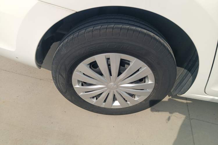 Used Volkswagen Santana 2019 1.5L Automatic Fashion Edition China VI Right Rear Wheel Hub