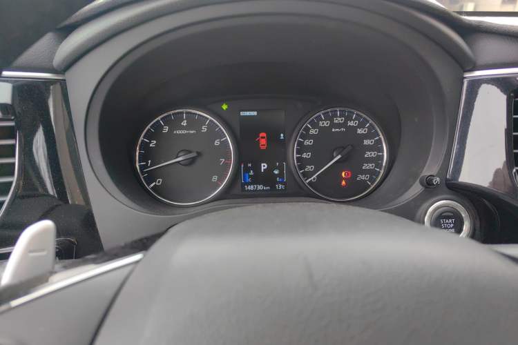 Used Mitsubishi Outlander 2016 2.4L 4x4 Luxury Edition 7-Seater