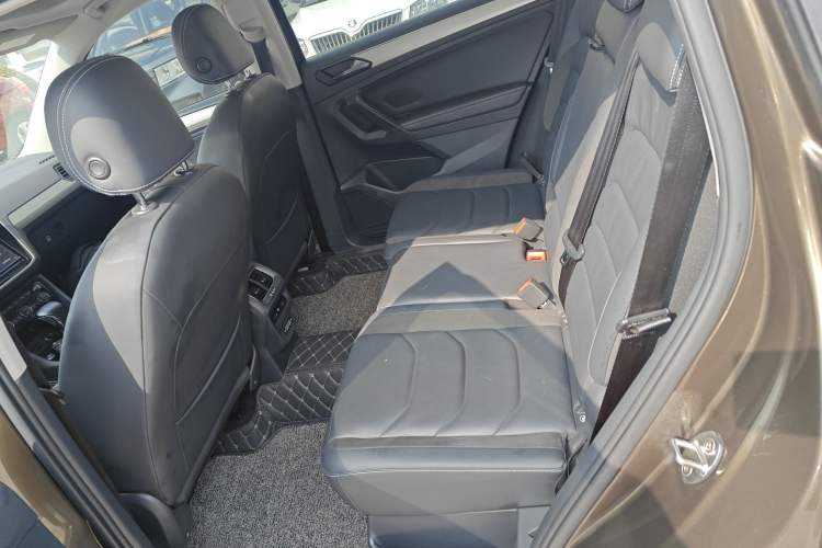 Used Volkswagen Tiguan L 2019 330TSI Automatic Two-Wheel Drive Smart Luxury Version China V Emission Standard