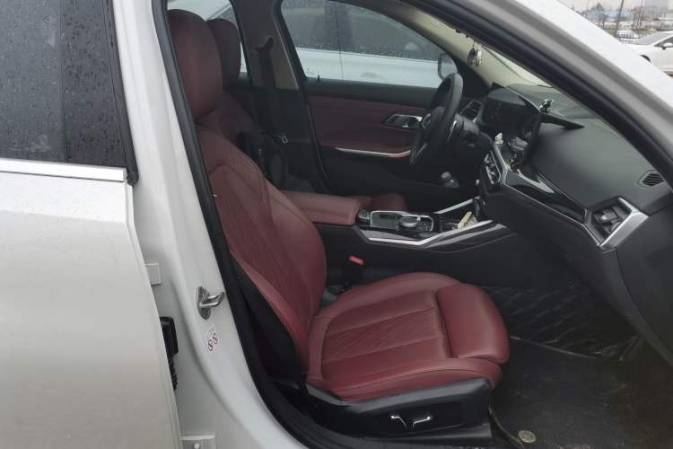 Used BMW 3 Series 2023 320i M Sport Package
