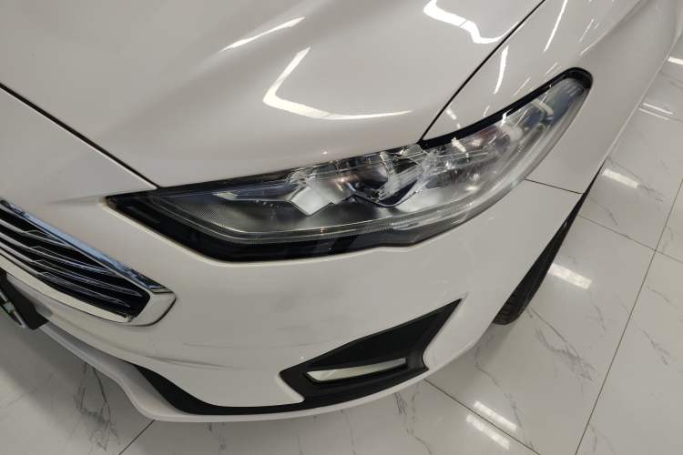 Used Ford Mondeo 2020 EcoBoost 180 Stylish Model Left Front Headlight