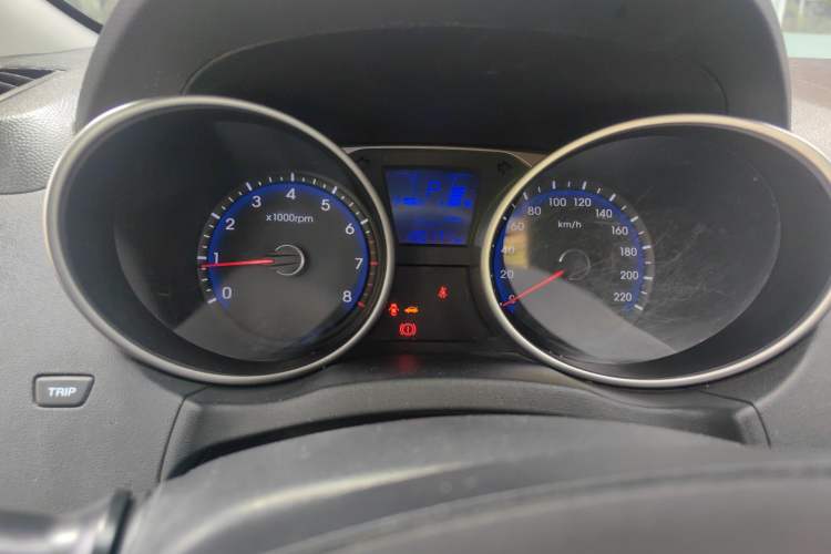 Used Hyundai ix35 2015 2.0L Automatic 2WD Smart Version China V Standard
