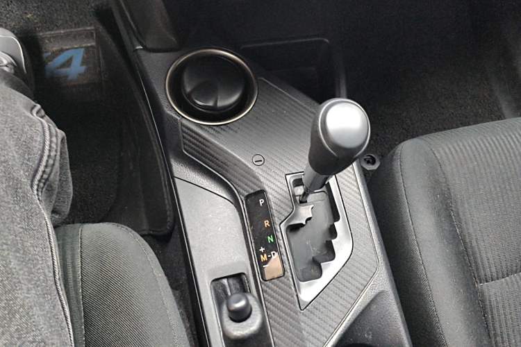 Used Toyota RAV4 2013 2.0L CVT Four-Wheel Drive Fashion Edition