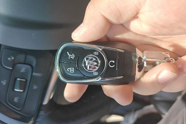 Used Buick Enclave 2022 652T Two-Wheel-Drive Prestige 7-Seater
