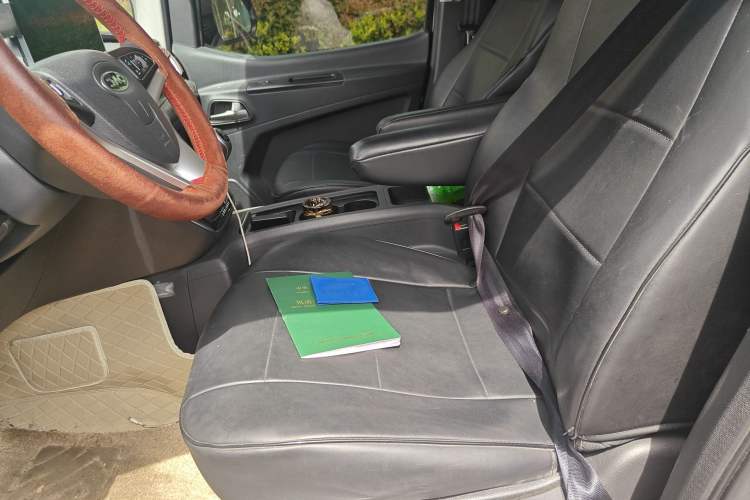 Used JAC Refine M3 2023 1.5T 7/8-Seater Smart Connectivity Version
