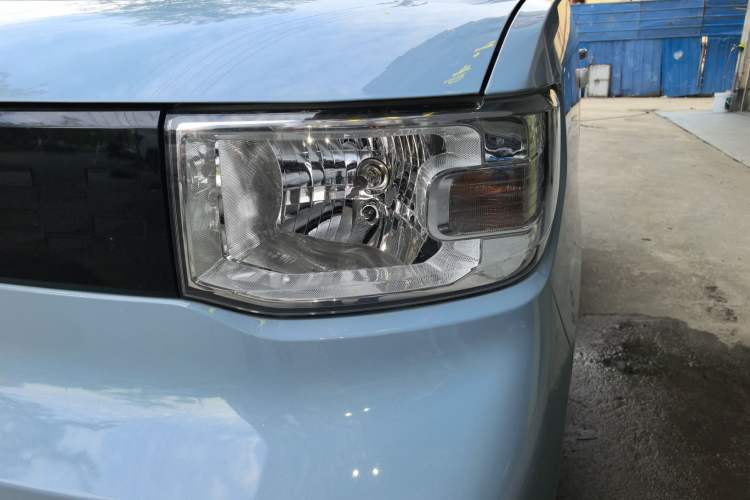 Used Wuling Hongguang MINIEV 2022 Macaron Fashion Model Lithium Iron Phosphate Left Front Headlight