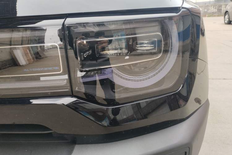 Used BAIC Off-Road BJ30 2026 Model Traveler 1.5T Hybrid Standard Version Left Front Headlight