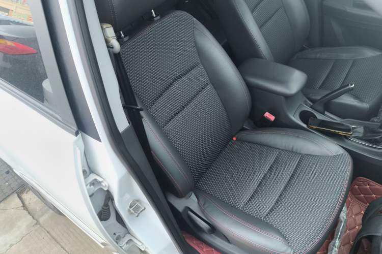 Used Chery Tiggo 3 2016 1.6L CVT ZhiShang Edition
