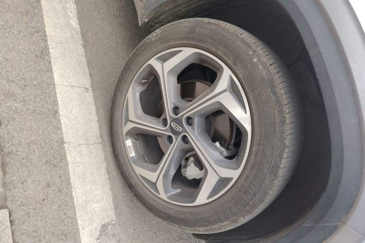 Used Geely Auto Monjaro L 2024 2.0TD High-Power Automatic Two-Wheel Drive Yunqi Version
