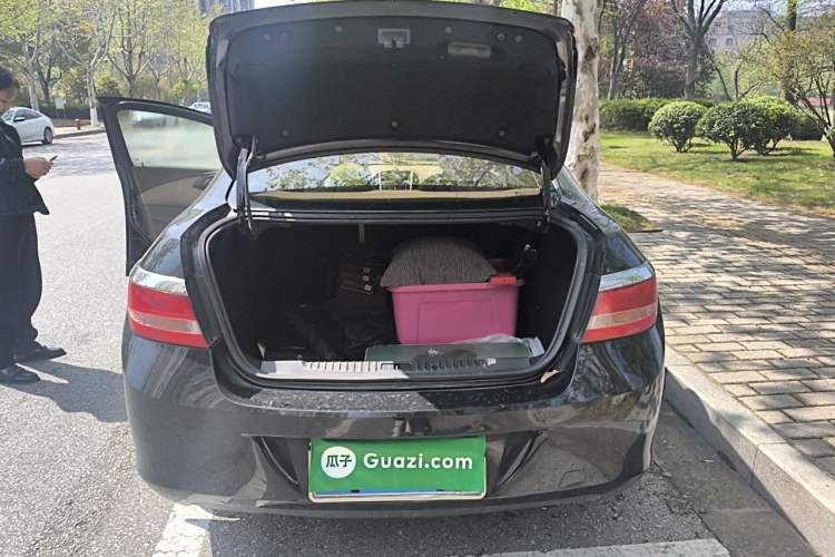 Used Buick GT 2013 GT 1.6L Automatic Fashion Edition Trunk