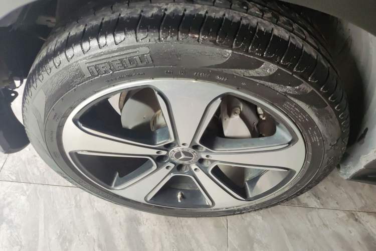 Used Mercedes-Benz GLC 2022 Refreshed GLC 300 L 4MATIC Dynamic Edition Prestige Version Left Front Wheel Hub