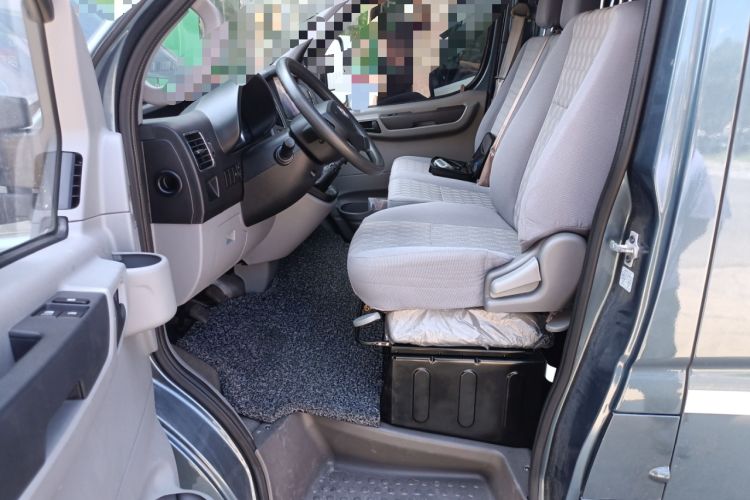 Used Dongfeng Yufeng Yufeng 2021 2.3T Power King Front-Drive Van Short Wheelbase Mid-Roof 3-Seater China VI Standard M9T