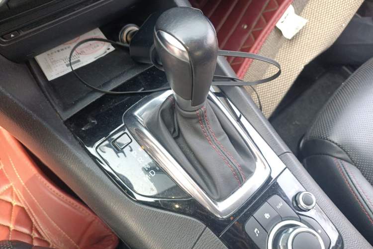 Used Mazda Mazda 3 Axela 2016 Sedan 2.0L Automatic Sport Model
