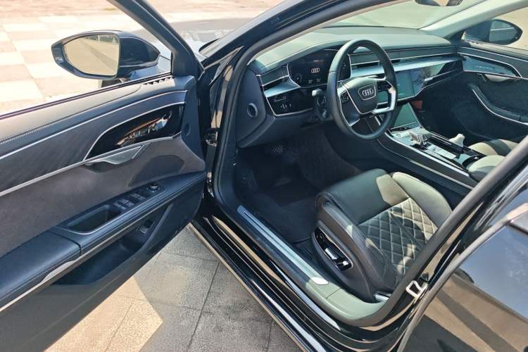 Used Audi A8 2024 A8L 50 TFSI quattro Prestige Edition
