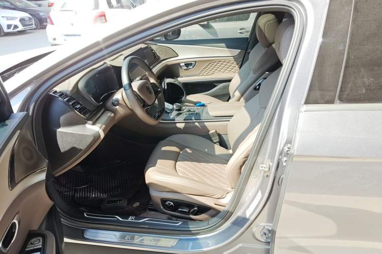 Used BYD Han 2023 DM-i Champion Edition 121KM Prestige Model
