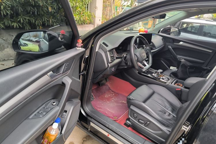 Used Audi Q5L Sportback 2022 40 TFSI Luxury Model Driver Seat