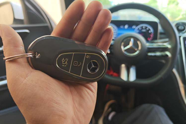 Used Mercedes-Benz C-Class 2024 C 260 L Sport Edition Vehicle Key