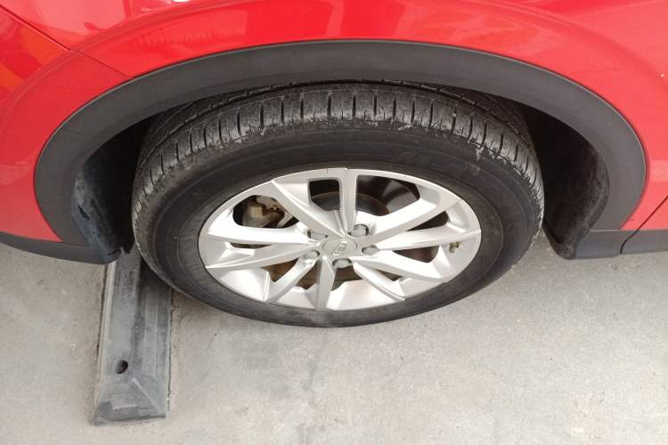 Used Geely Auto Coolray 2020 PRO 240T DCT Hunter Left Front Wheel Hub