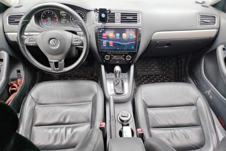 Used Volkswagen Sagitar 2012 1.4TSI Automatic Luxury Edition