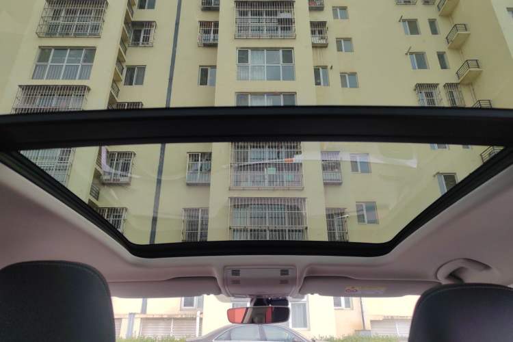 Used Volkswagen Tayron 2022 280TSI Two-Wheel Drive Luxury Smart Connectivity Version Headliner