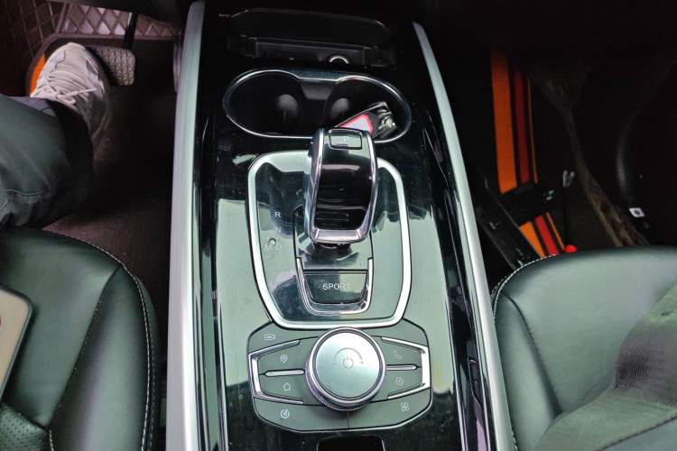 Used EXEED Lingyun 2020 1.6T Two-Wheel Drive Star Edition