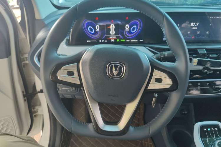 Used CHANGAN OSHAN Benni E-Star 2022 Charming Edition Colorful Model Lithium-Ion Battery Steering Wheel