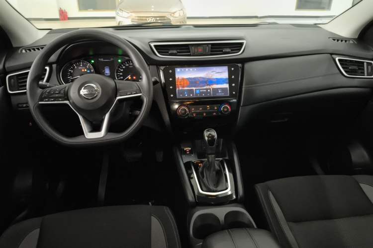 Used Nissan Qashqai 2021 2.0L CVT Smart Enjoyment Version