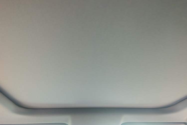 Used CHANGAN OSHAN Z6 2023 Blue Whale 1.5T DCT Smart Luxury Model Headliner