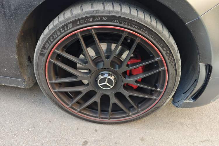 Used Mercedes-Benz A-Class 2020 A 200 L Sport Sedan Right Front Wheel Hub