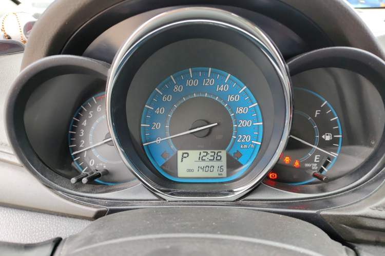 Used Toyota YARiS L Zhi Xuan 2015 1.5E Automatic Charm Edition