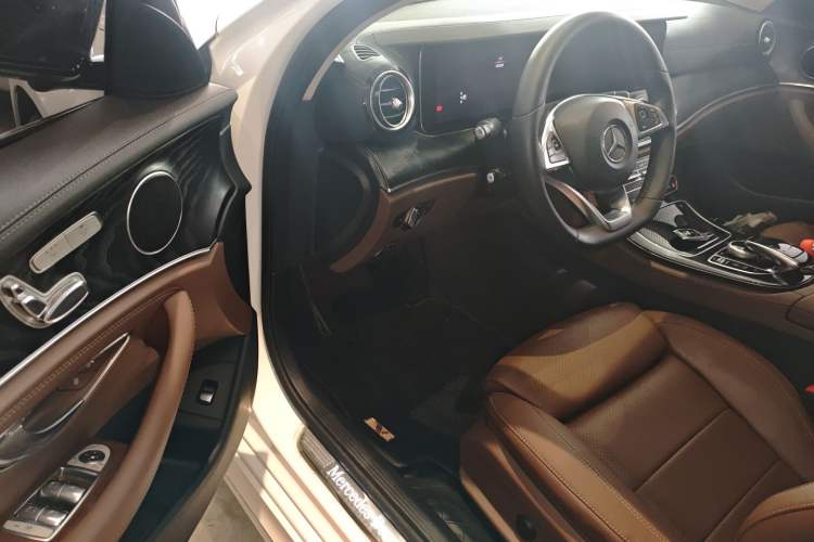 Used Mercedes-Benz E-Class 2017 E 200 L Sport 4MATIC
