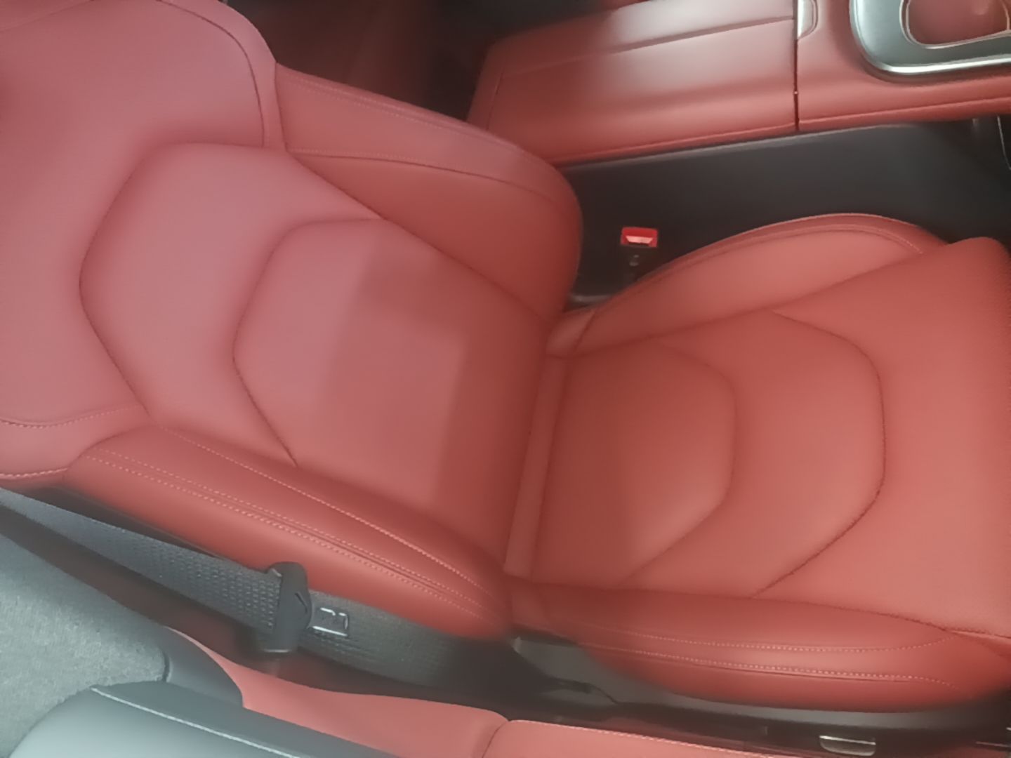 Xiaomi Auto SU7 2024 Rear-Drive Ultra-Long Range Advanced Pro-Level Intelligent Driving Version — снимка 19