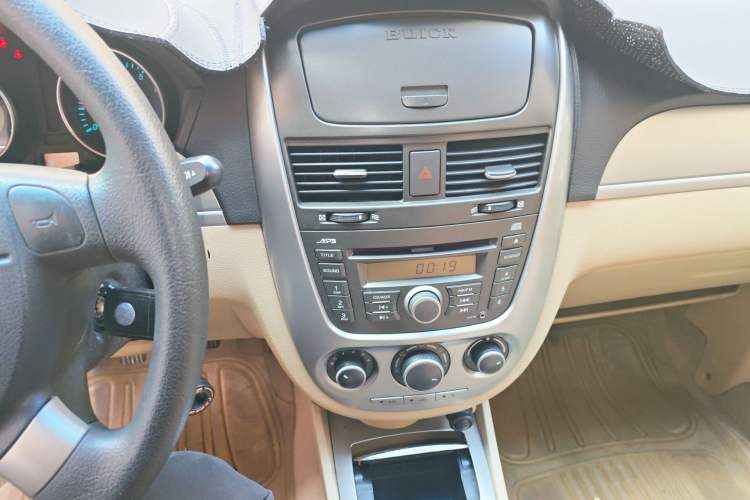 Used Buick Excelle 2011 1.6 LE-MT