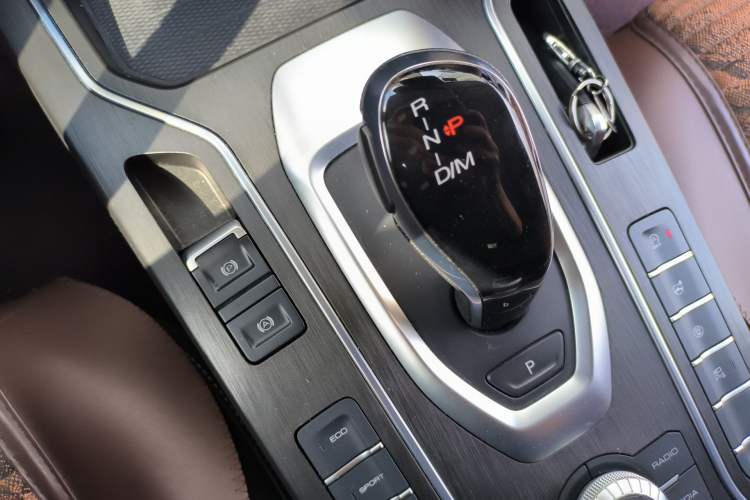 Used Wey VV5 2020 1.5T Two-Wheel Drive Smart Pioneer