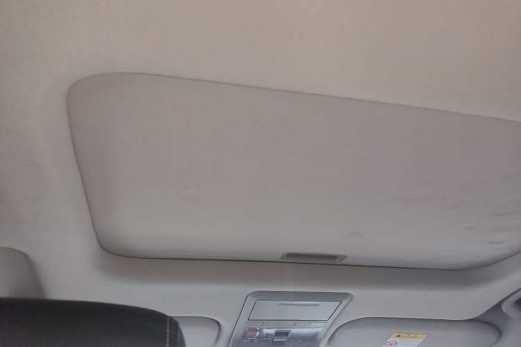 Used Chevrolet Captiva 2014 2.4L 4x4 Flagship Edition 7 Seats
