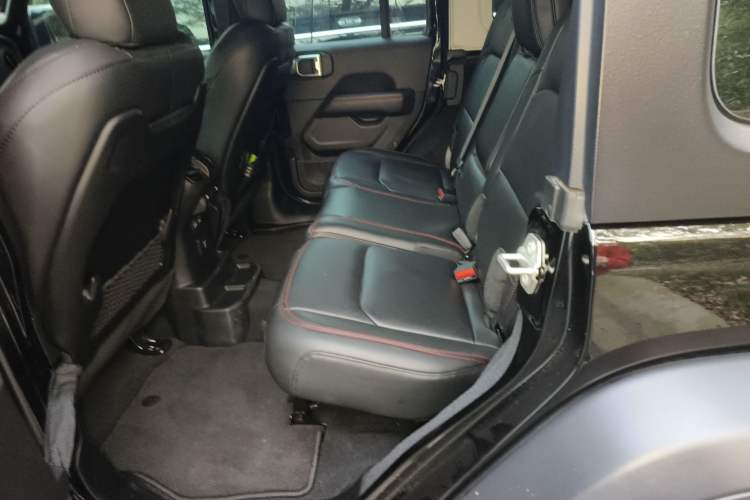 Used Jeep Wrangler 2024 2.0T Robin Hood Four-Door Edition Interior 4