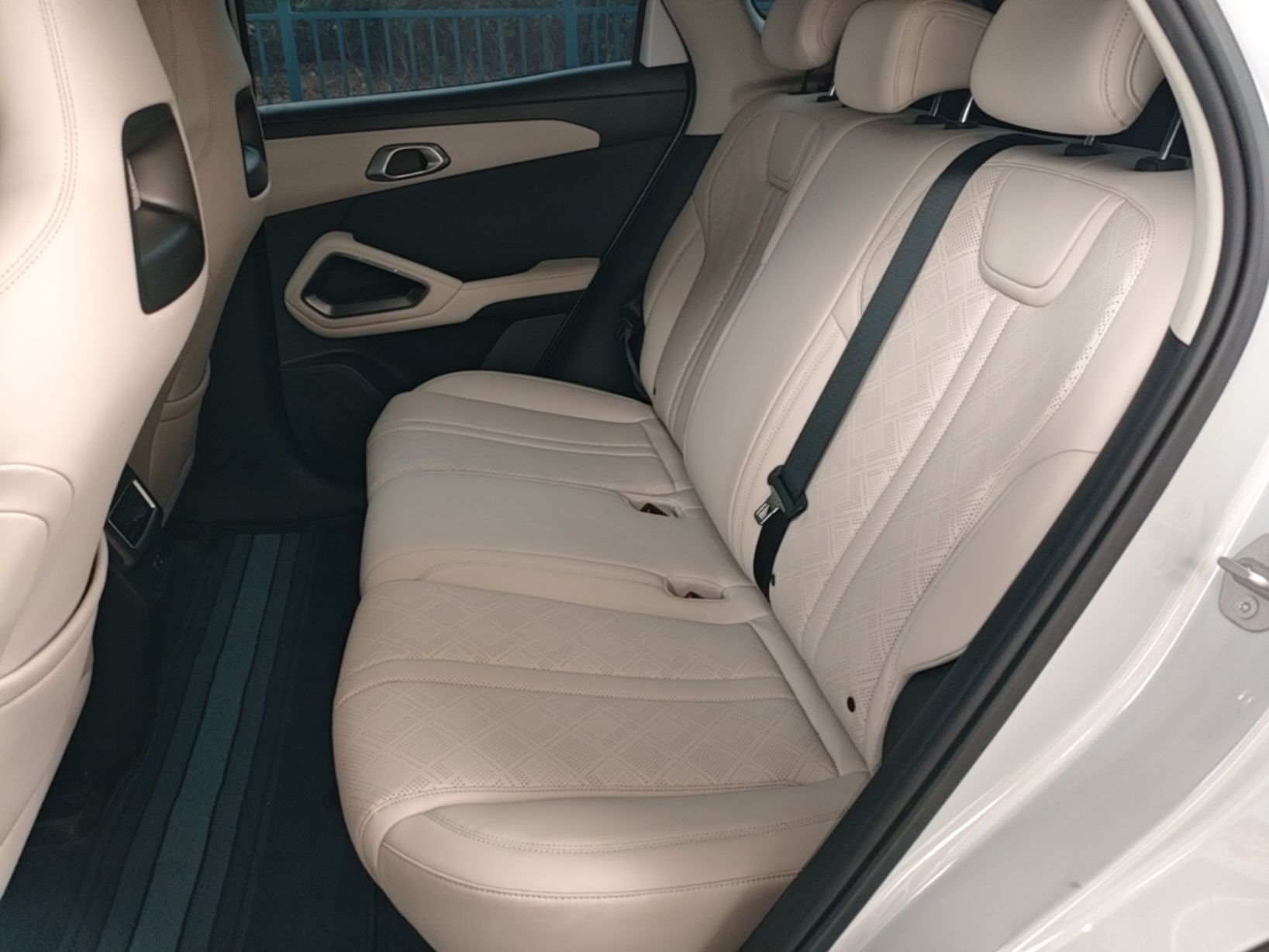 BYD Yuan UP 2025 Intelligent Driving Version 401 KM Dynamic Edition — снимка 20