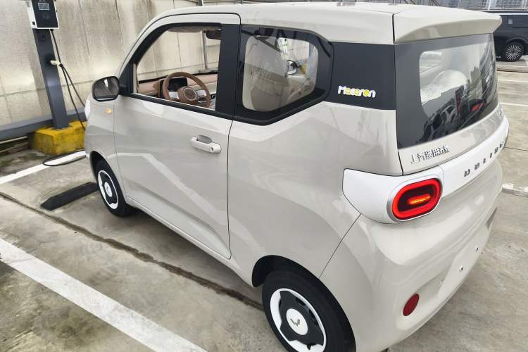 Used Wuling Hongguang MINIEV 2024 3rd Generation 215km Youth Edition