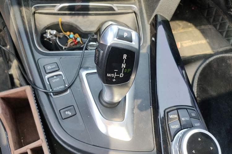 Used BMW 3 Series 2016 320Li Ambition Model
