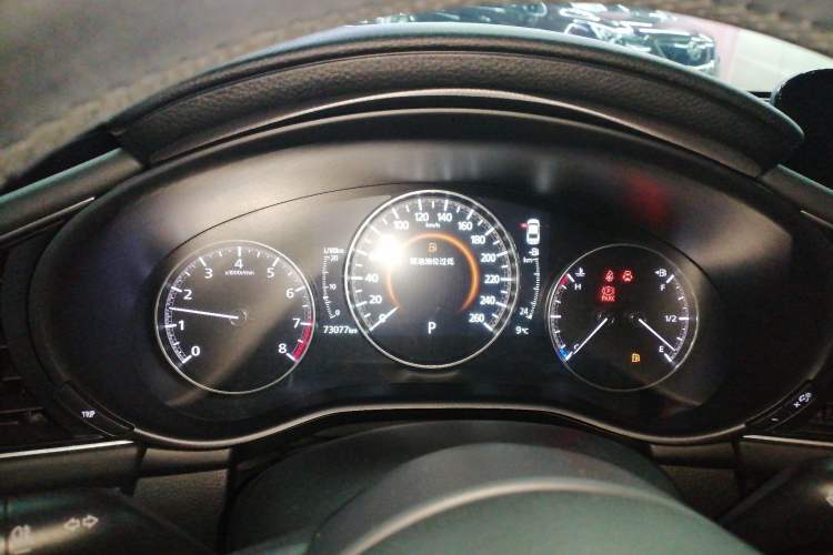 Used Mazda Mazda 3 Axela 2020 1.5L Automatic Luxury Version