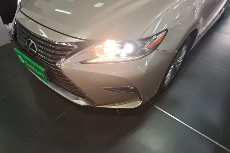 Used Lexus ES 2015 200 Elite Edition

