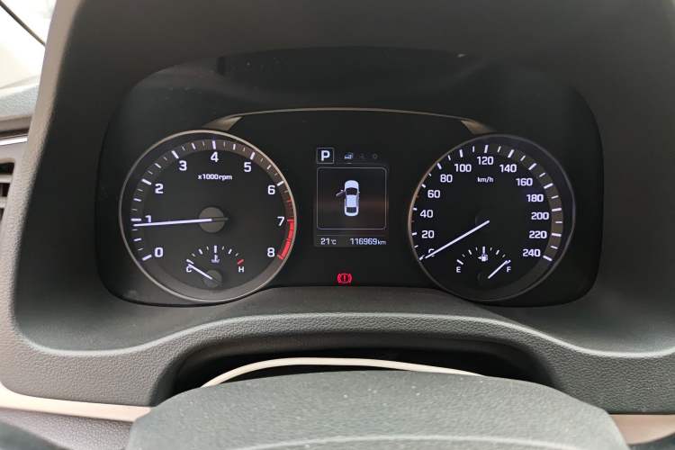 Used Hyundai Elantra (6th Generation / Lingdong) 2016 1.6L Automatic ZhiXuan – Elite Version
