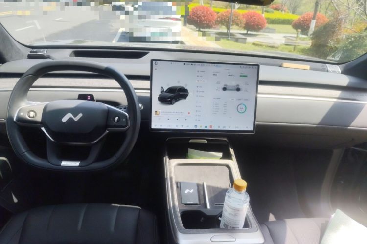 Used ONVO Luxeed L90 2025 Model—Ultra Six-Seater Version
