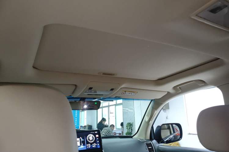 Used Toyota Land Cruiser 2017 4.0 V6 Low-Trim Version—Middle East