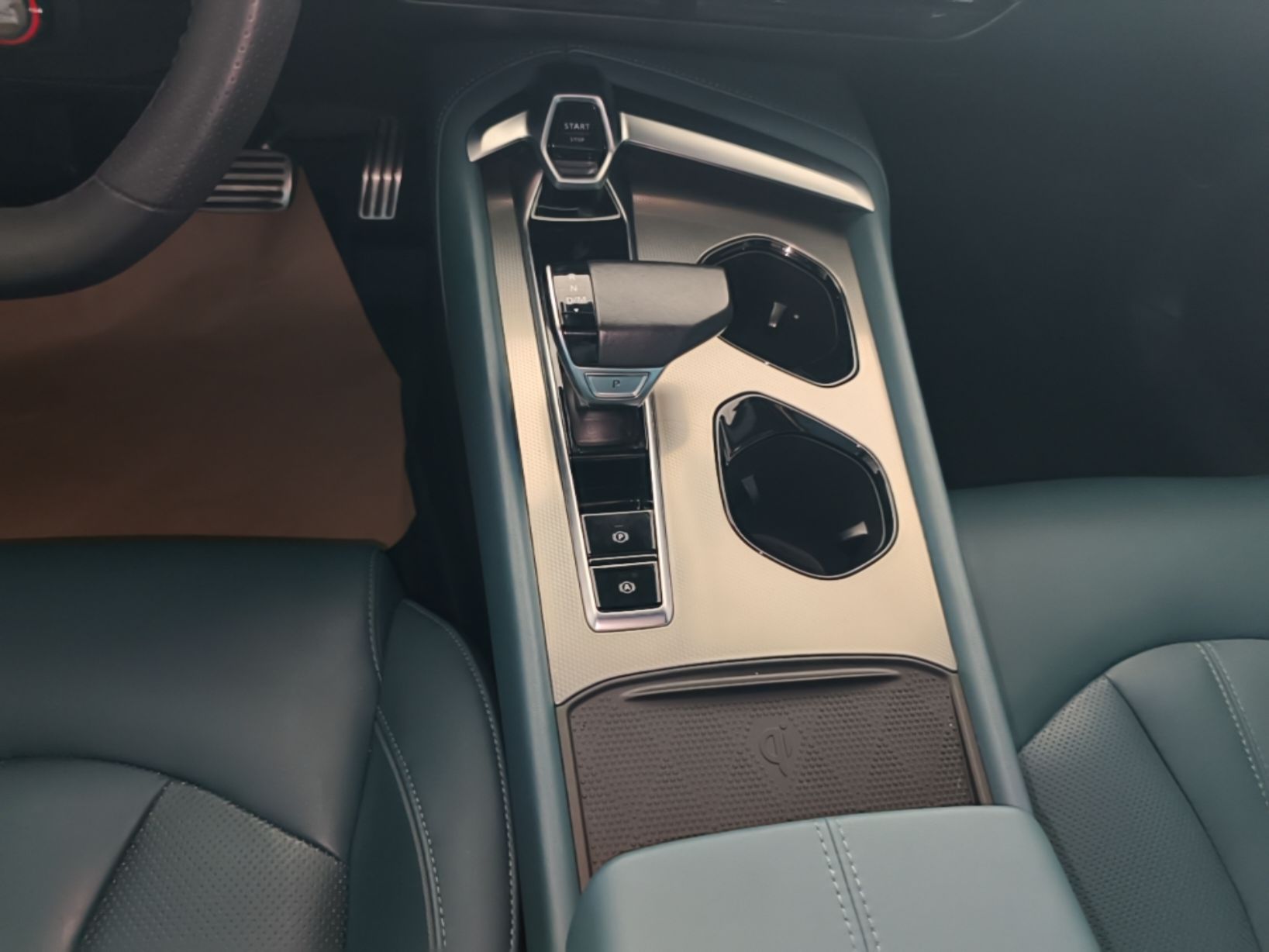 MG 7 2023 2.0T Automatic Trophy+ Ignition Glory Edition — снимка 16